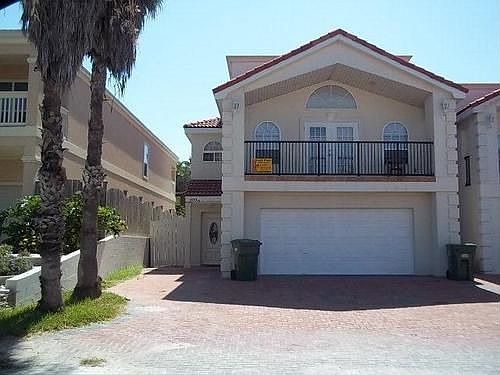 1st image of 103 Palmetto Dr #C