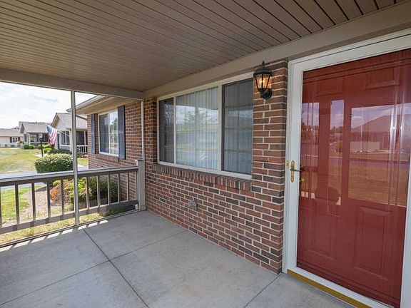 3rd image of 600 Monticello Ct