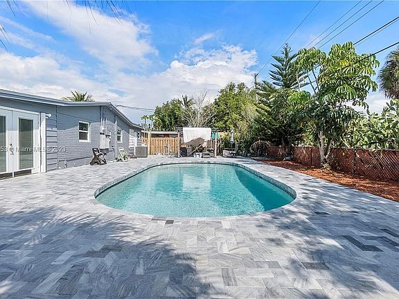 2nd image of 6110 NW 16th St
