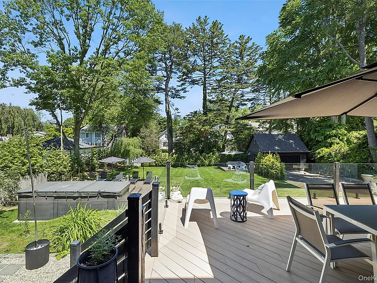 112 Huntington Rd — Photo 20