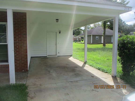 2nd image of 204 Cloud Ln