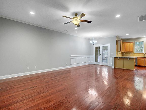 5th image of 1265 Dingle Rd