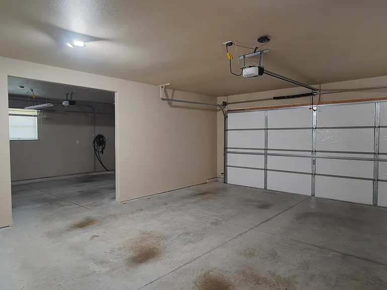 1021 Chesterfield Dr — Photo 15