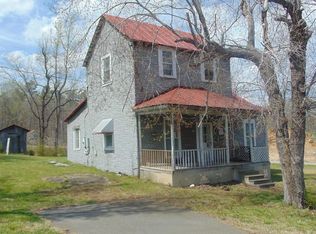 1033 Bethel Rd, Halifax, VA 24558