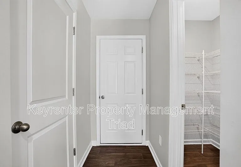 5109 Black Forest Dr — Photo 31