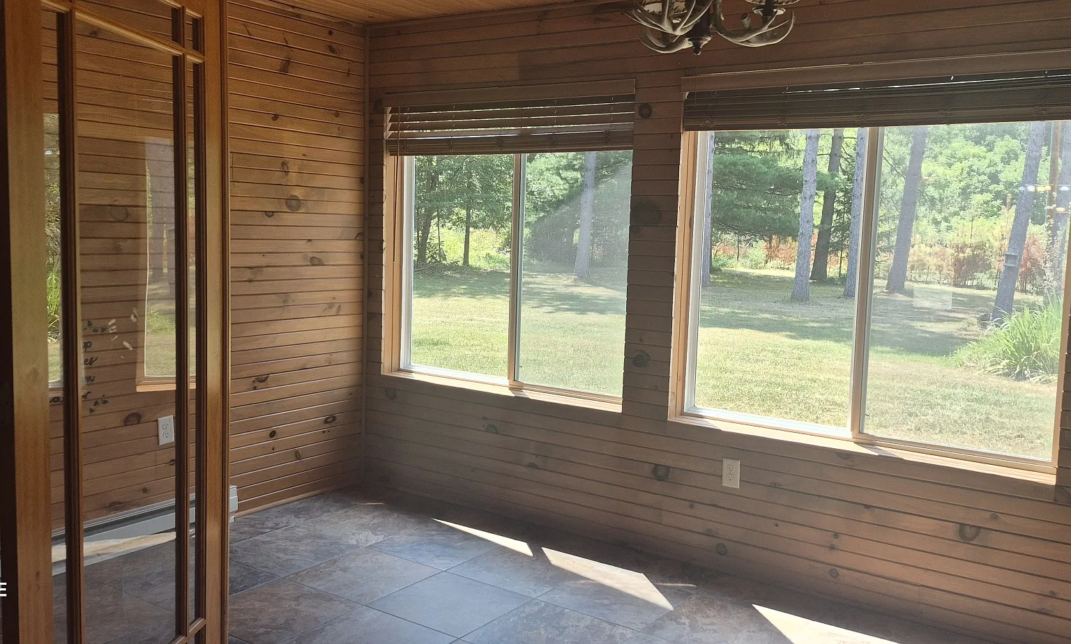 212976 County Road B - 1 — Photo 3