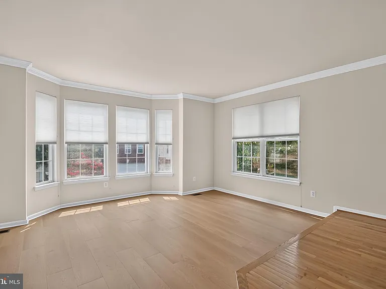 5166 Ballycastle Cir — Photo 5