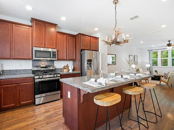 2nd image of 61 Montecito Vista Dr Unit 6