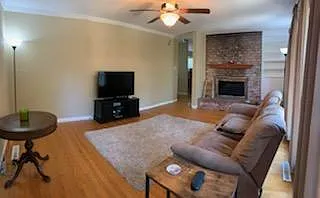 4050 Forestview Ave — Photo 5