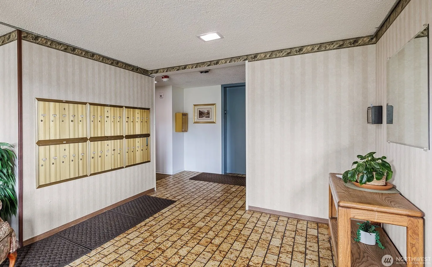 1 bed, 863 sqft, $1,995 — Photo 2