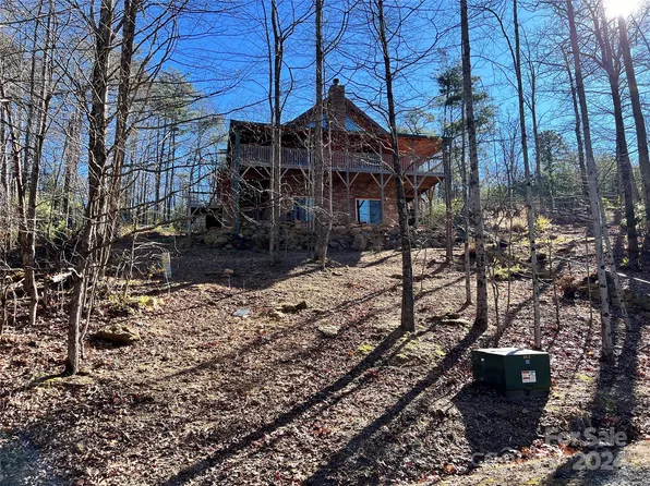 746 Mountain Lakes Dr, Tryon, NC 28782