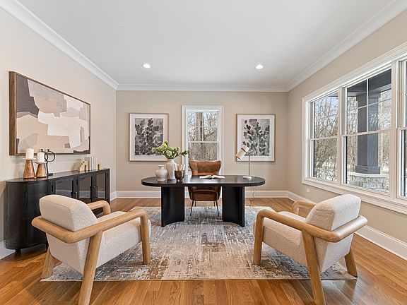 5th image of 213 Northampton Ln