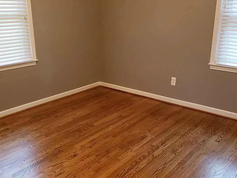 2125 Dallas Ave — Photo 7
