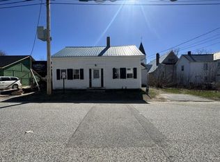 15 Deering St, Norway, ME 04268