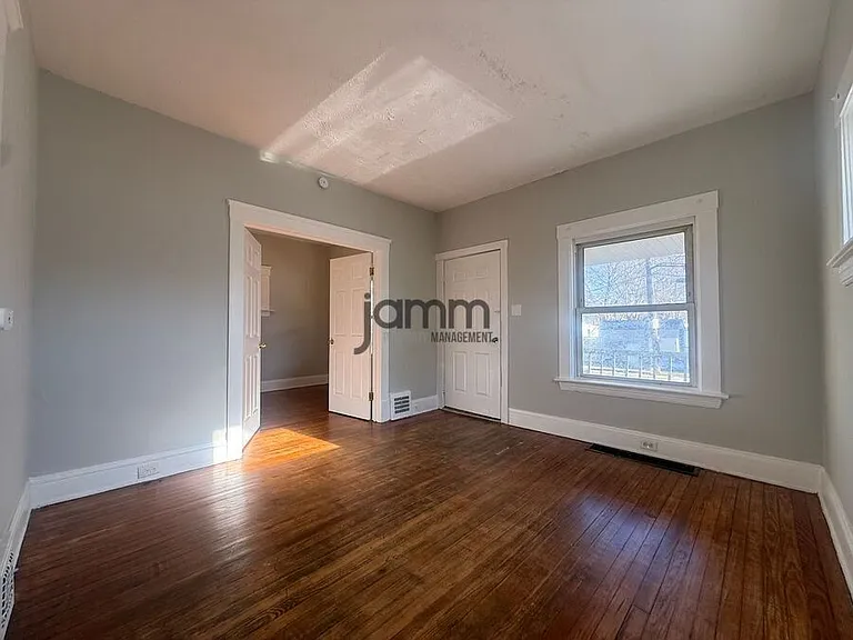 4350 W 28th St #4350 W 28TH ST DOWN — Photo 3
