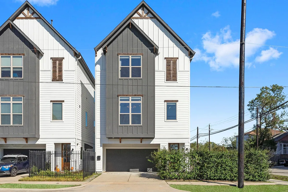 Building Photo - 1602 Chestnut St
