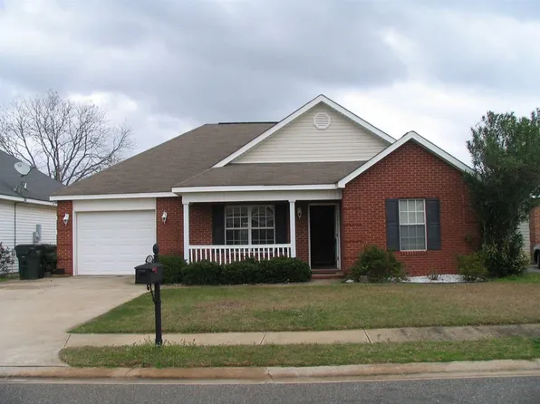 104 Cello Ln, Byron, GA 31008