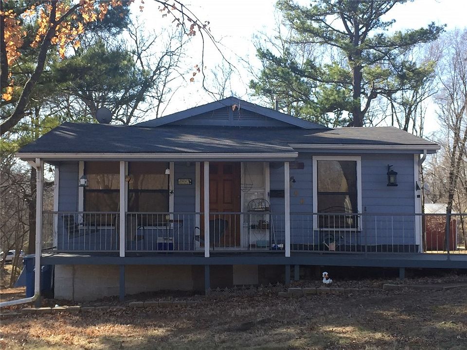 1st image of 108 NE Park St