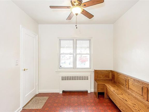 4th image of 2856 Philip Ave
