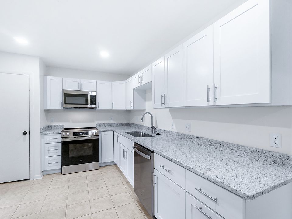 1st image of 3416 Lisa Dr #B