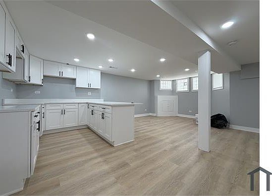 4th image of 2520 W Washington Blvd #G
