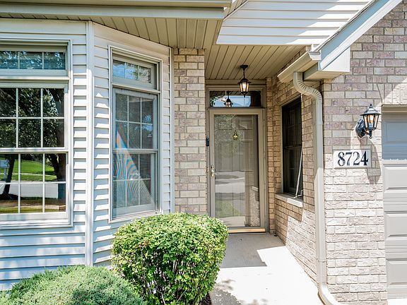 2nd image of 8724 Crystal Creek Dr