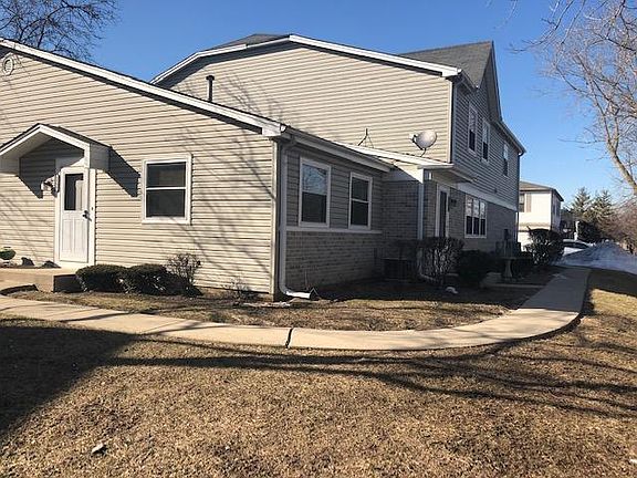 2nd image of 2152 N Oakbrook Cir #0