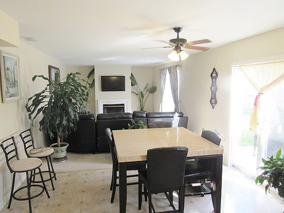 3rd image of 2160 N Cheswick Ct