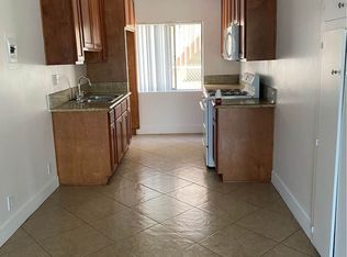 5923 Carlton Way, Los Angeles, CA 90028