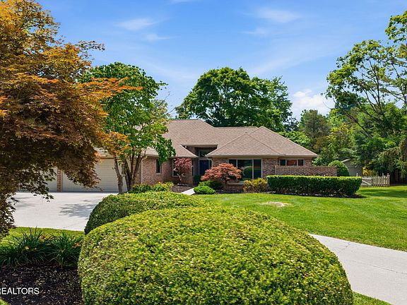 2nd image of 452 Mariner Point Dr