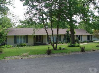 2002 Bittersweet Cir, Mount Pleasant, IA 52641