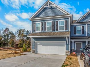 4010 Aster Point Ct, Pfafftown, NC 27040