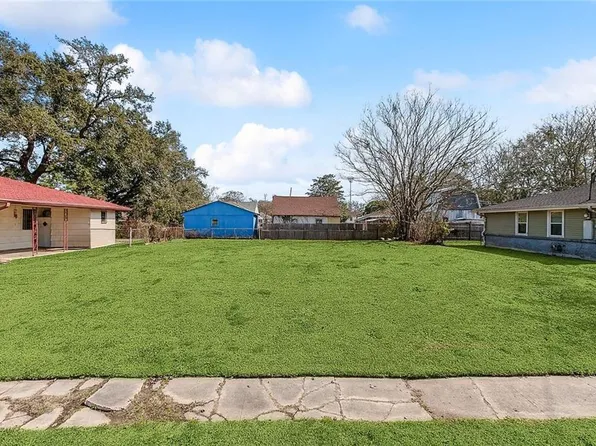 1430 Lauradale Dr, New Orleans, LA 70114