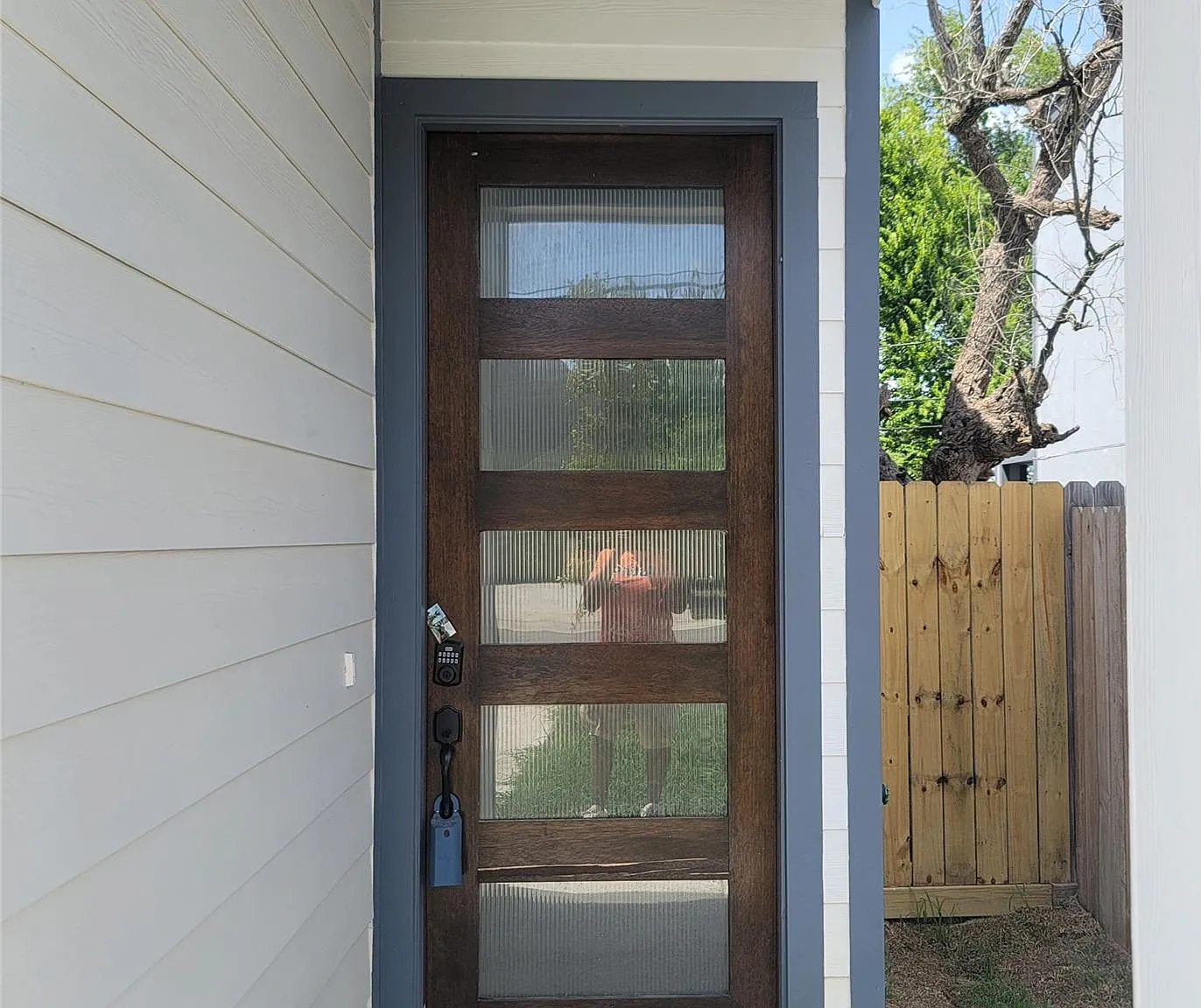 3 bed, 2.5 bath, 2179 sqft, $2,400 — Photo 4