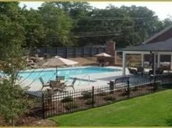 209 Calhoun St APT 204, Clemson, SC 29631