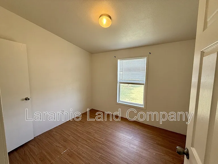 388 N Buchanan St #A — Photo 8