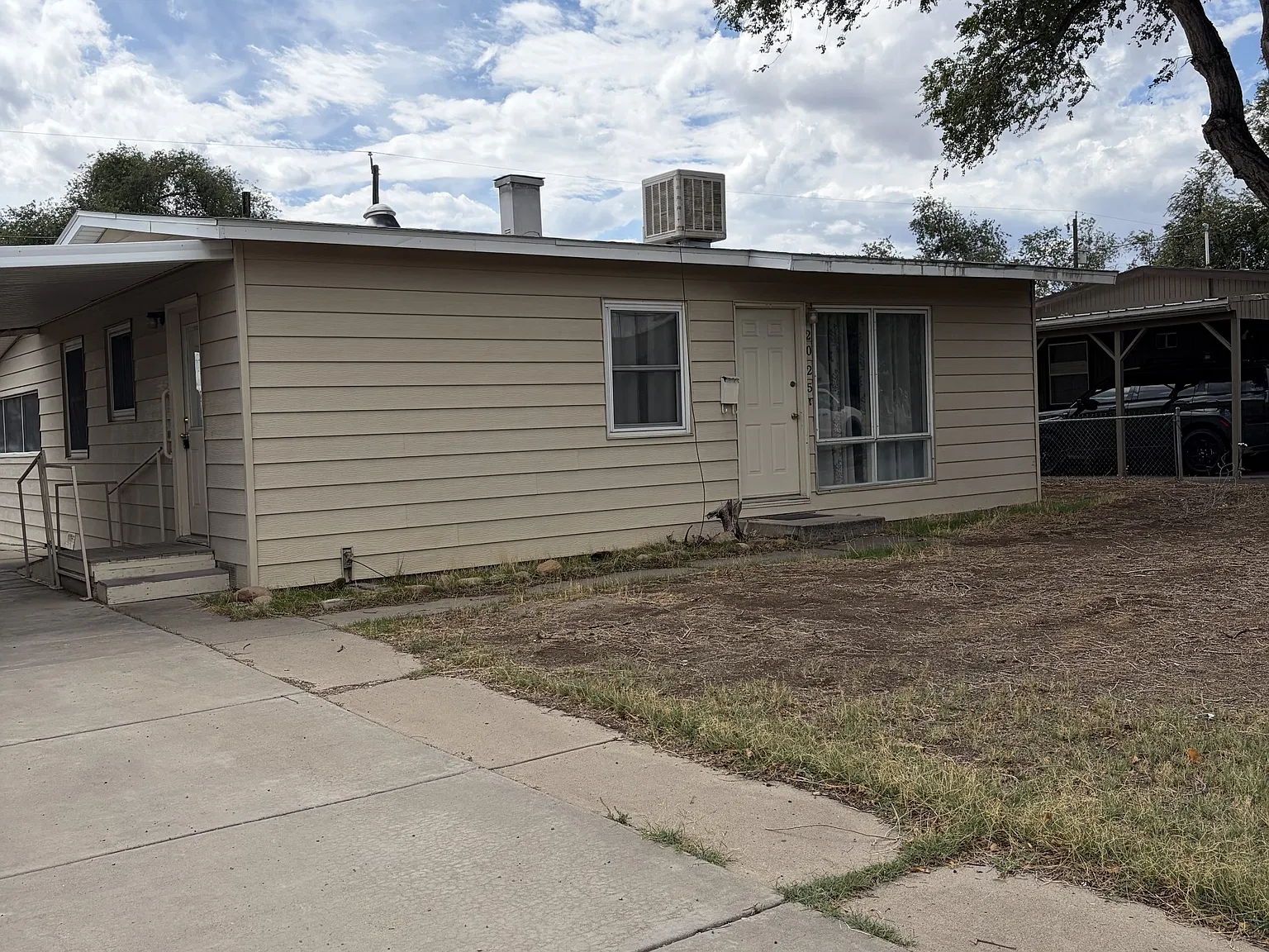 2025 Grand Avenue - 1 — Photo 4
