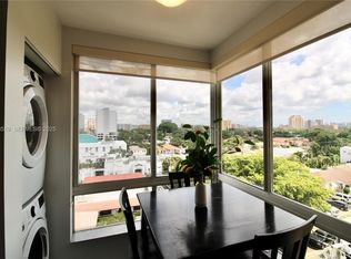 Douglas Place, Miami, FL 33133
