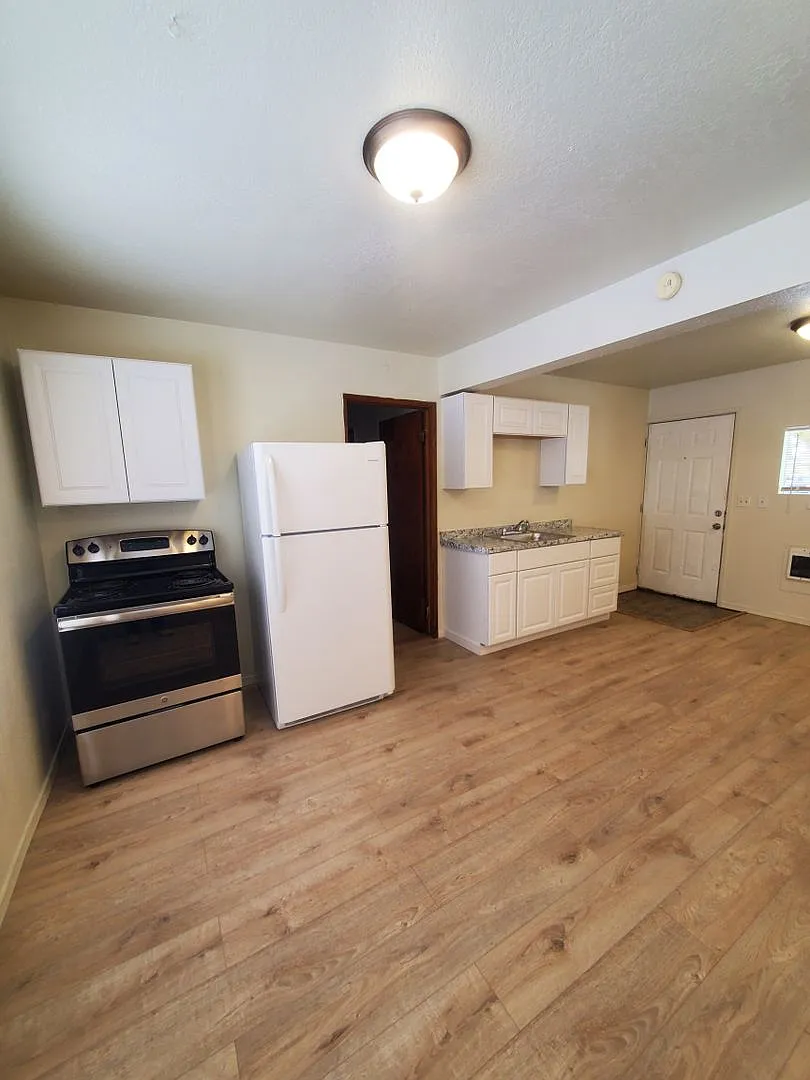 1123 Marina Drive — Photo 3