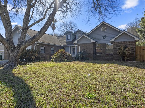 1013 Quail Hollow Dr, Mary Esther, FL 32569