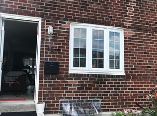 1518 N Jefferson Ln, Philadelphia, PA 19122