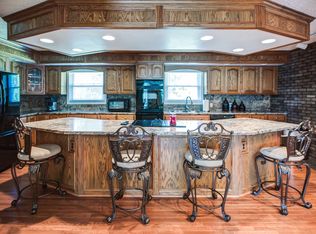 129 Shady Oak Dr, Central City, KY 42330