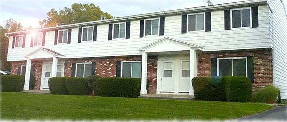 Thomas L. Parkway EAST Townhomes