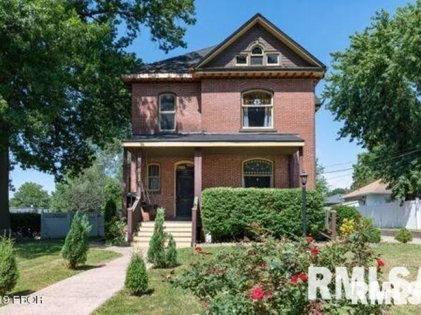 812 N Market St, Marion, IL 62959