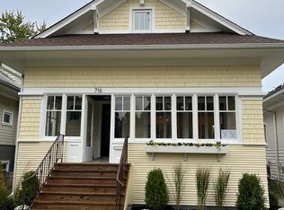 716 N Ridgeland Ave, Oak Park, IL 60302