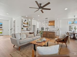 662 W Contender Dr, Meridian, ID 83642