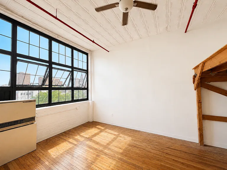 248 McKibbin St #4R — Photo 1
