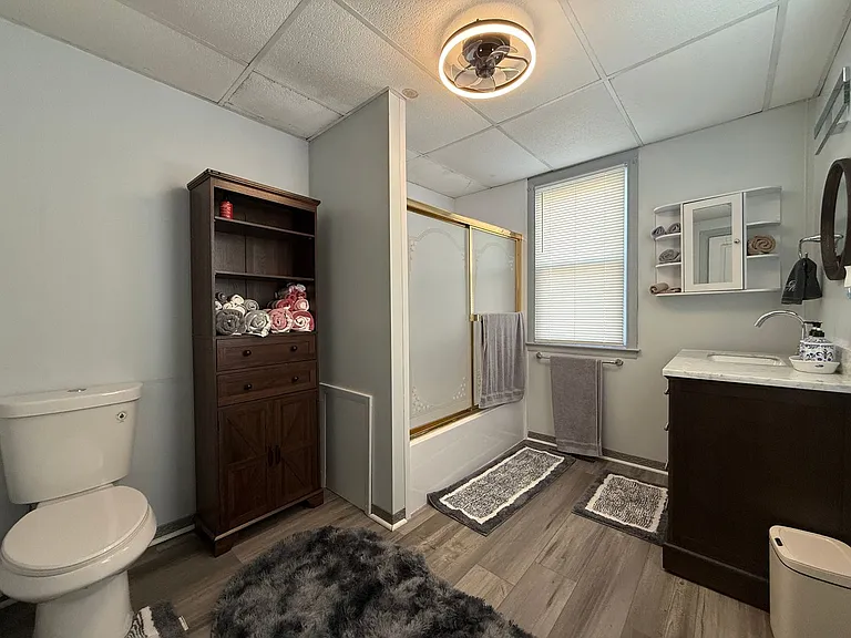 400 Maple St — Photo 13
