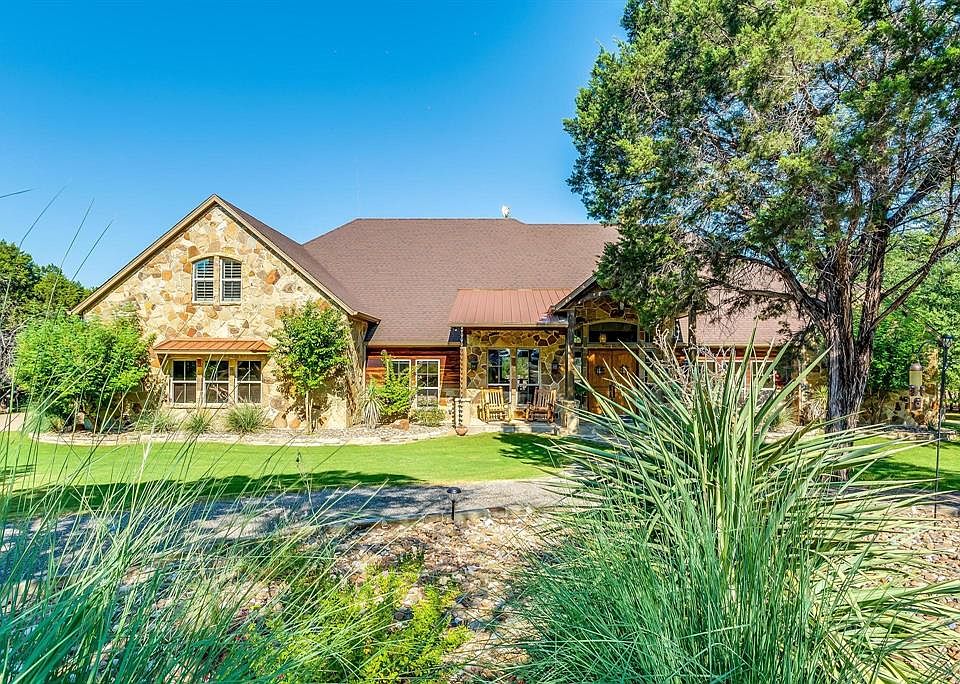 655 Atwood Ct, Granbury, TX 76049 MLS 20113699 Zillow