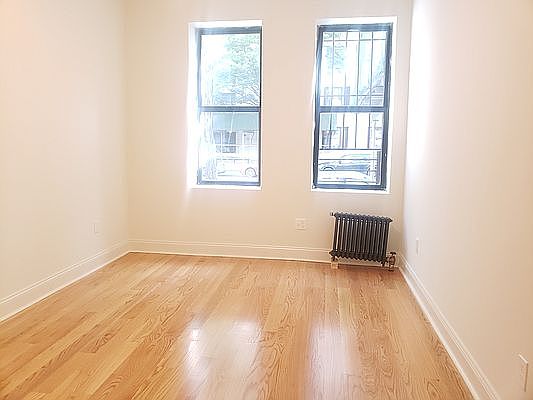2nd image of 515 Cathedral Pkwy #1TY